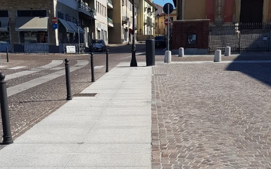 Passeggiata in granito P.I.L. Gran min