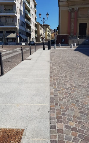Passeggiata in granito P.I.L. Gran min