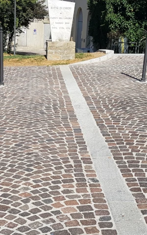 Pavimentazione urbana con sanpietrini P.I.L. Gran min