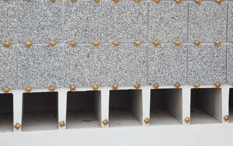 Loculi Granito in serie P.I.L. Gran min