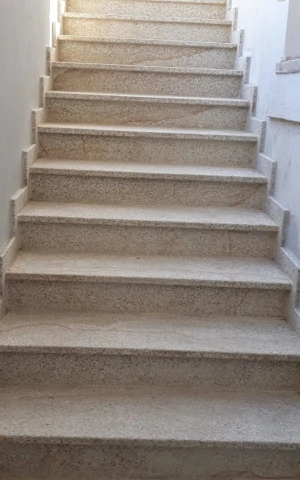 Scale esterne in granito P.I.L. Gran min