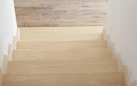 Scale interne in marmo P.I.L. Gran min