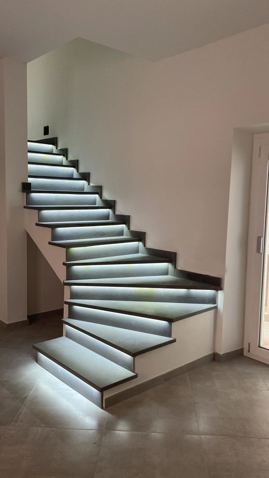 Scala Granito Illuminata a Led P.I.L. Gran